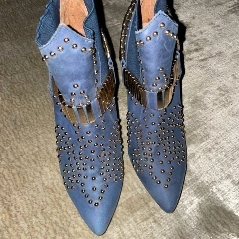 Jeffrey Campbell Blue Leather Studded Boots Size 6 Bootie Volpe gently preloved - Picture 2 of 13